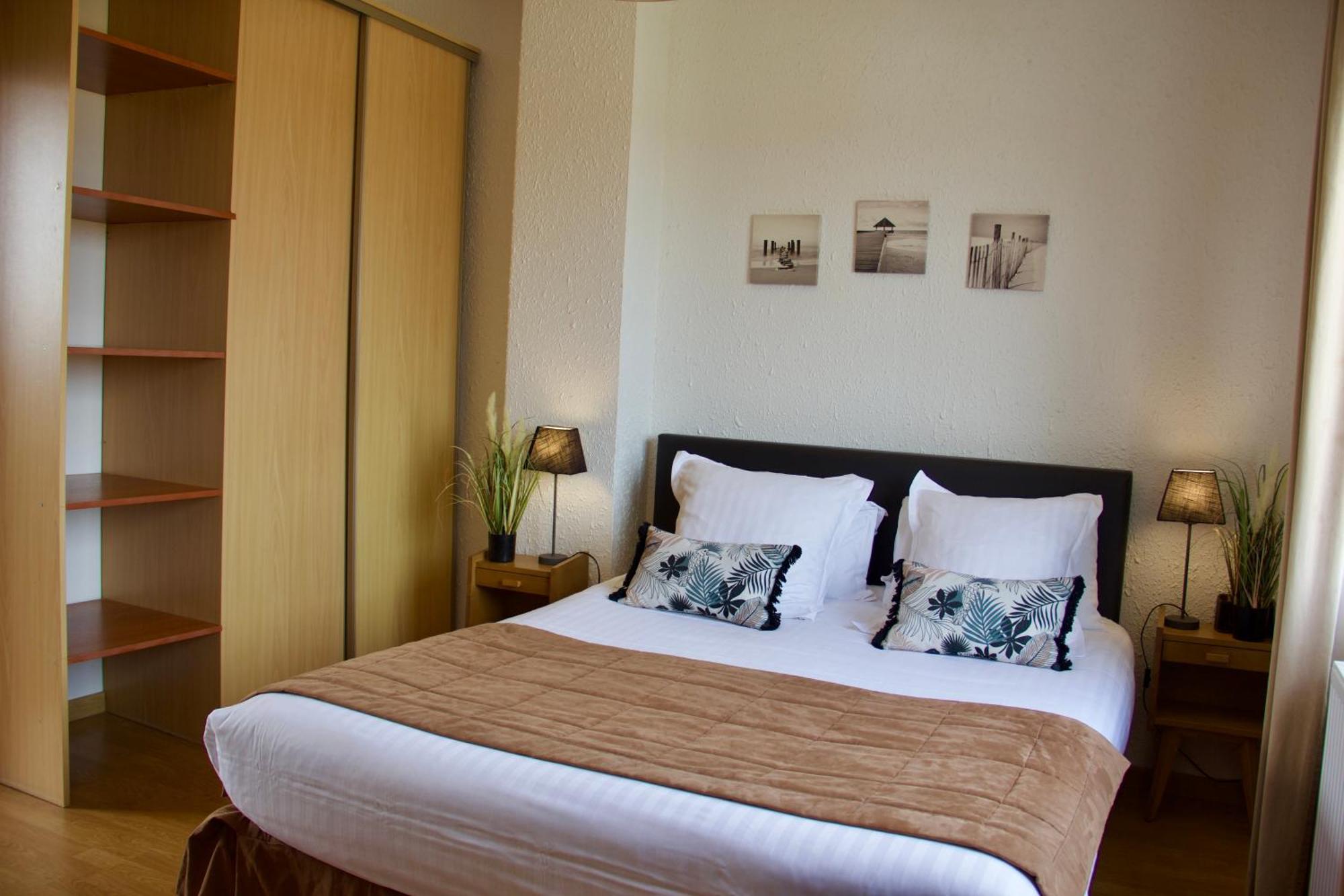 Double Room,1559666614:JPEG